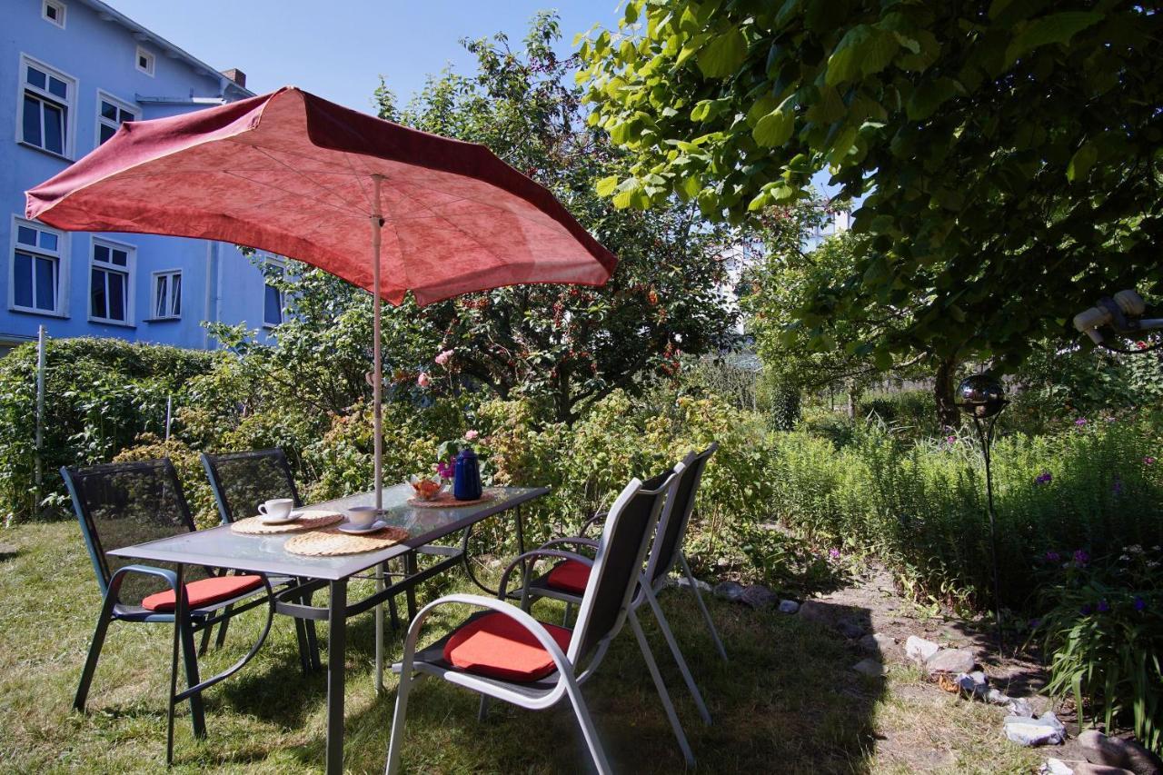 Zentral Aber Ruhig, Terrasse Mit Viel Gruen - Strandnahes Ferienhaus Luki Goehren  Exteriör bild