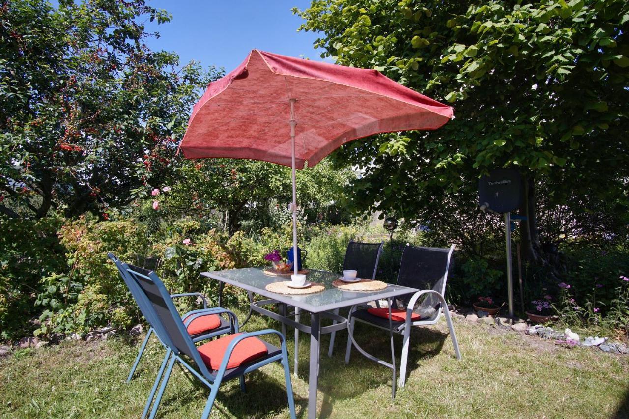 Zentral Aber Ruhig, Terrasse Mit Viel Gruen - Strandnahes Ferienhaus Luki Goehren  Exteriör bild