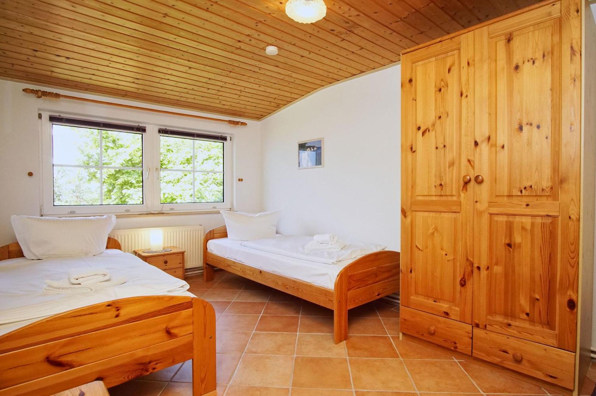Zentral Aber Ruhig, Terrasse Mit Viel Gruen - Strandnahes Ferienhaus Luki Goehren  Exteriör bild