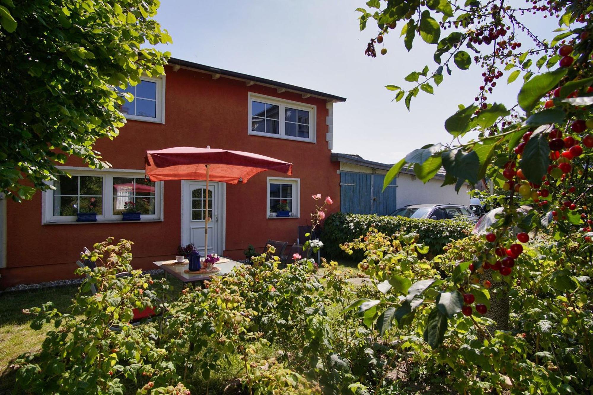 Zentral Aber Ruhig, Terrasse Mit Viel Gruen - Strandnahes Ferienhaus Luki Goehren  Exteriör bild